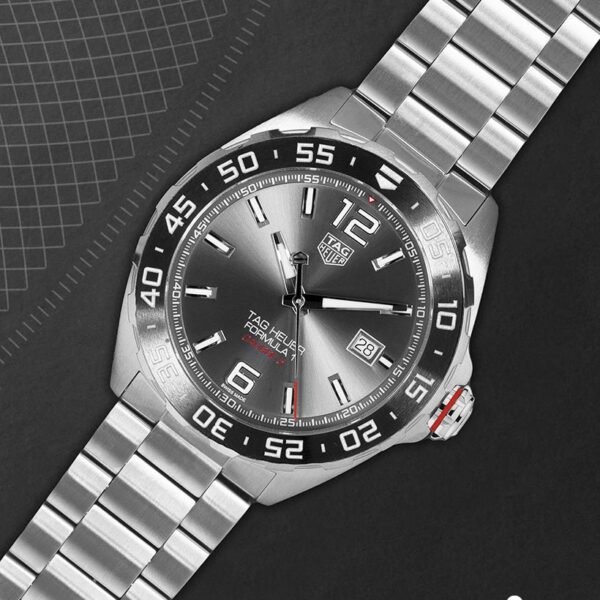 TAG Heuer Formula 1 Calibre 5 — Chrono24 Watches