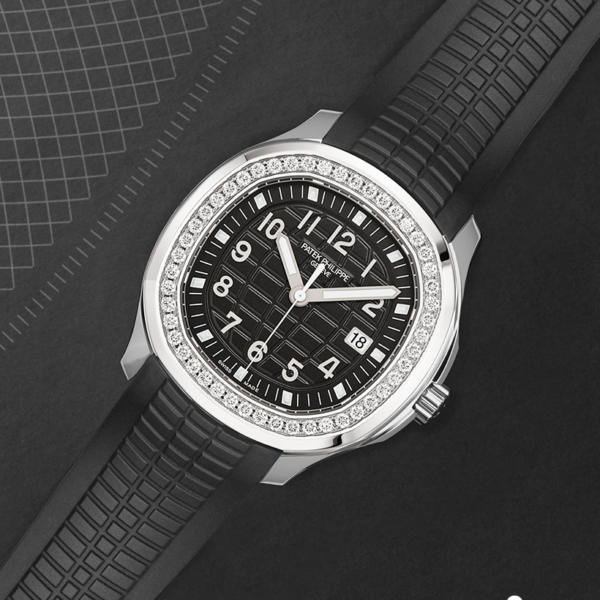 Patek Philippe Aquanaut 5267/200A — Chrono24 Watches